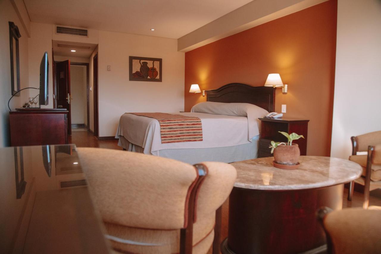 סלטה Casa Real Hotel מראה חיצוני תמונה