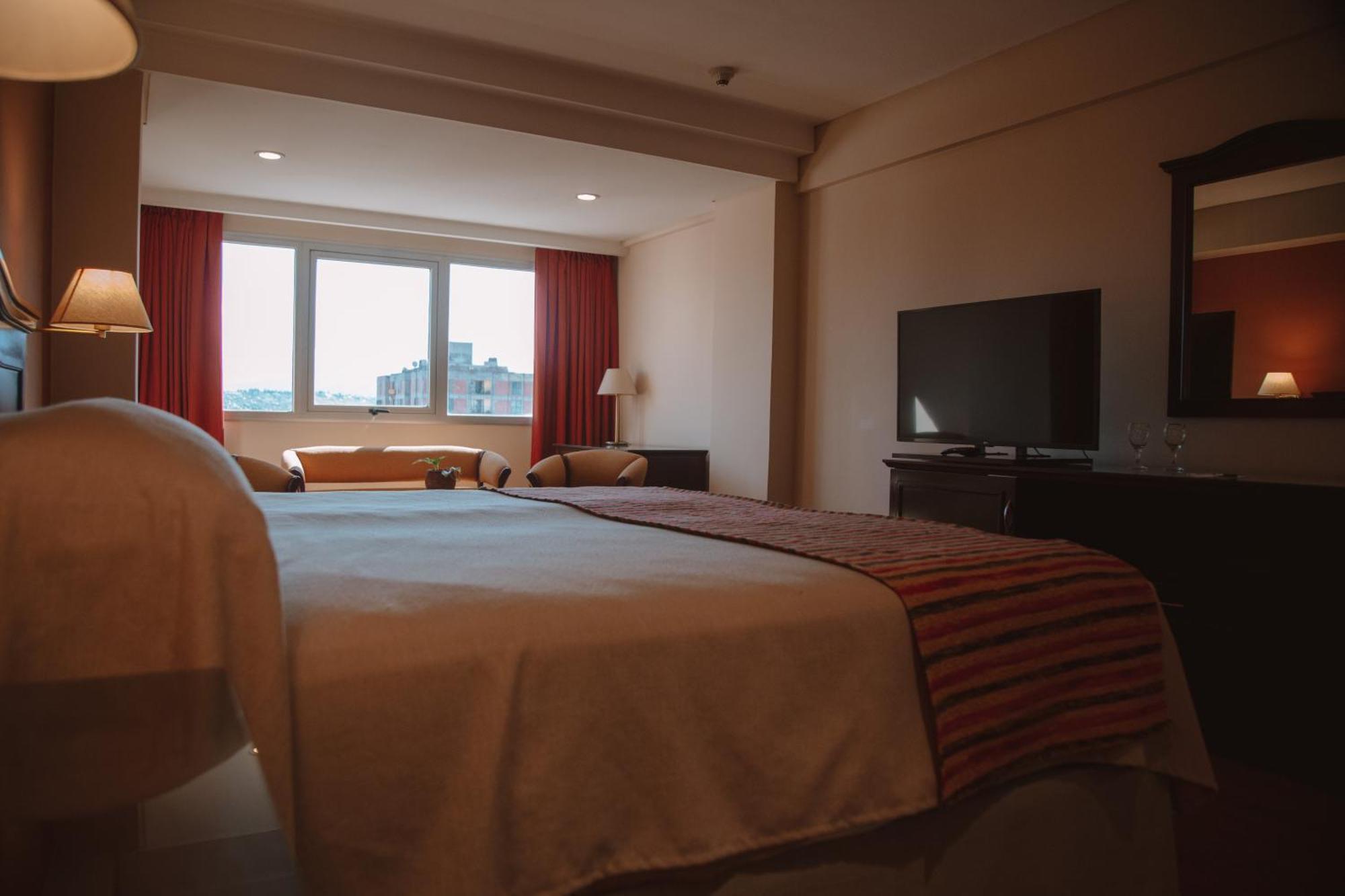 סלטה Casa Real Hotel מראה חיצוני תמונה